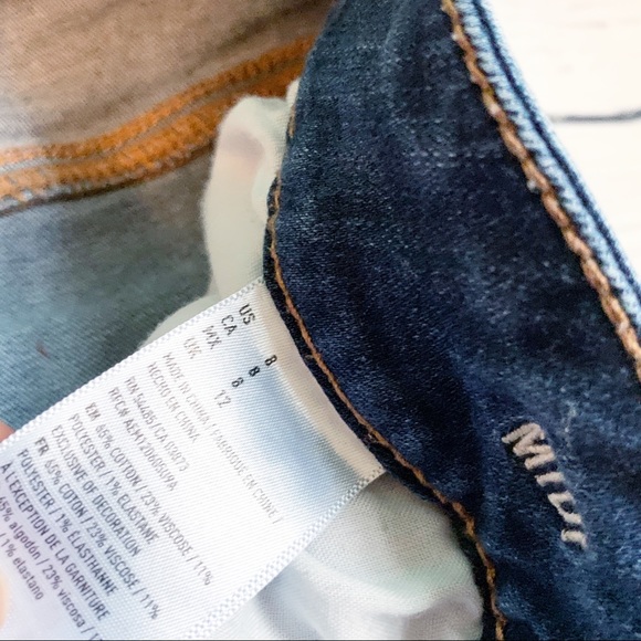 AE Midi Cut off Shorts dark wash Distressed size 8 - Picture 3 of 5